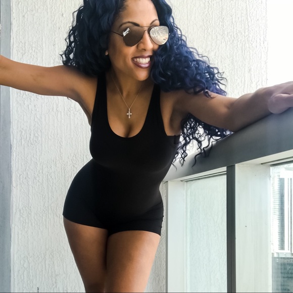 Callie Aviator Sunglasses Black Frame Chrome Lens - Picture 3 of 4